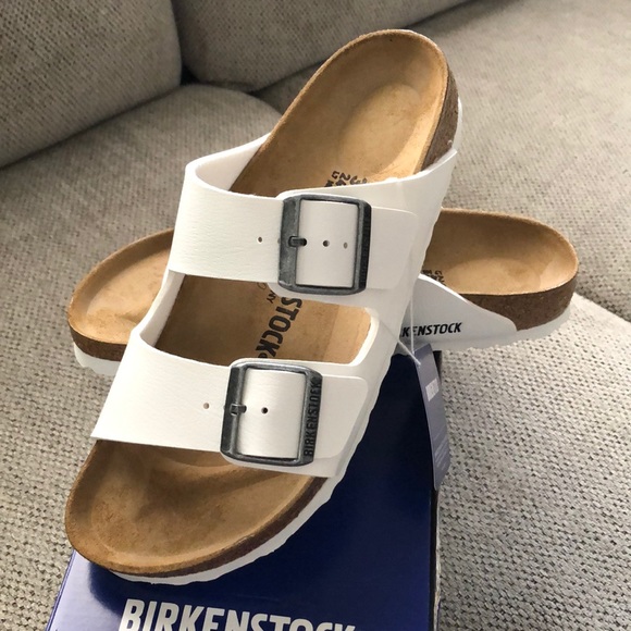 Birkenstock Shoes - Women’s Birkenstock Arizona size 38